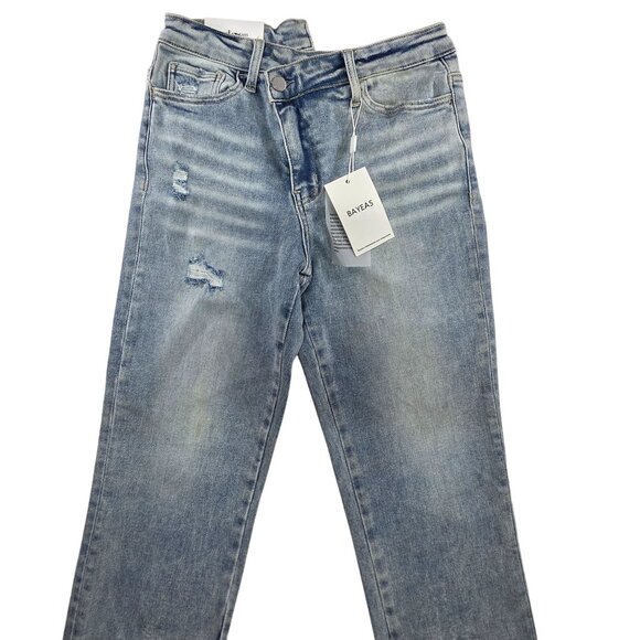 Bayeas Womens Size 26 Off Set Waist Light Wash Distressed Jeans Straight Leg NWT - Picture 2 of 16